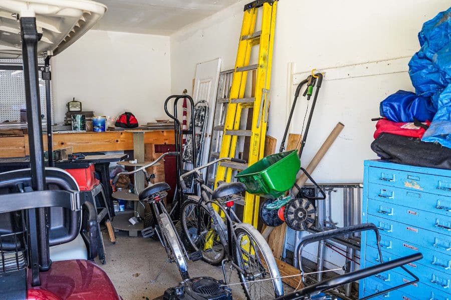 Ranger un garage efficacement : astuces et accessoires